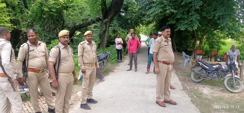 जौनपुर।परदादी के साथ सोए 11 माह के बच्चे को उठा ले गये बदमाश,गांव मे पुलिस तैनात, डॉग स्क्वायड भी नहीं लगा पाई बच्चे का कोई सुराग