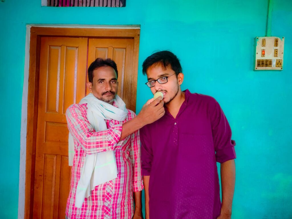 जौनपुर:प्राइवेट गाड़ी चलाने वाले ड्राइवर पुत्र ने नीट परीक्षा में लहराया परचम