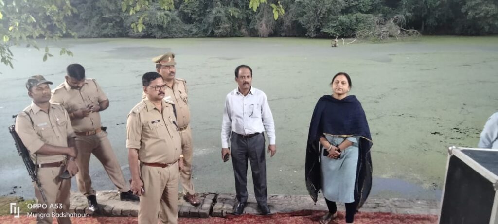 जौनपुर:उपजिलाधिकारी ने छठ घाट का किया निरीक्षण