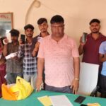 Jaunpur News:रामपुर पुलिस ने 11 गुमशुदा मोबाइल बरामद कर स्वामियों को सौंपे, कुल कीमत ₹1.90 लाख
