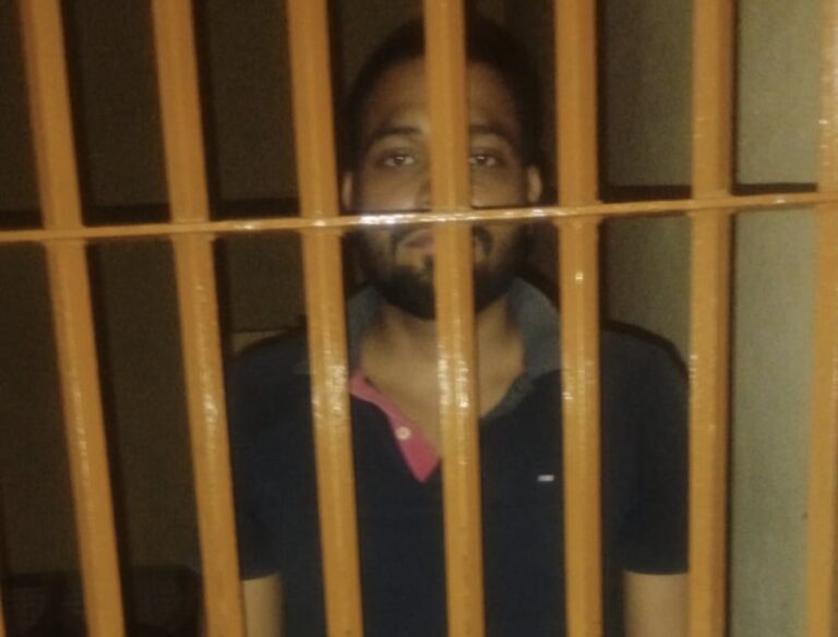 Jaunpur : औवरैला गांव में नाली विवाद पर मारपीट और फायरिंग, आरोपी शिवम सिंह असलहे समेत गिरफ्तार